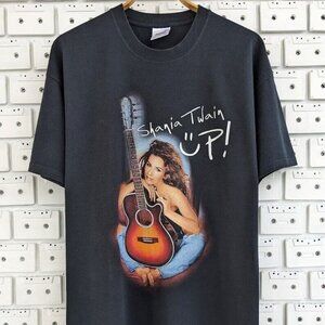 Shania Twain Up Tour 2003 Graphic T-Shirt Country Pop Music Singer Fan Gift Tee